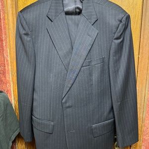 Brooks Brother 100% Wool Suit 40R Dark Navy with pinstripes